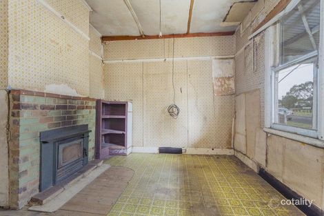 Property photo of 16 Richmond Crescent Geelong VIC 3220