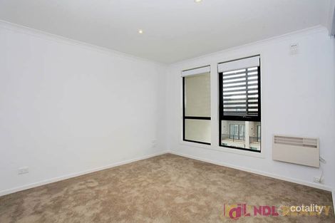 Property photo of 18 Rivet Walk Maidstone VIC 3012