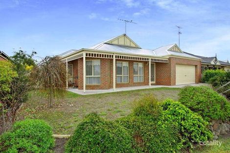 Property photo of 2 Idwall Court Highton VIC 3216
