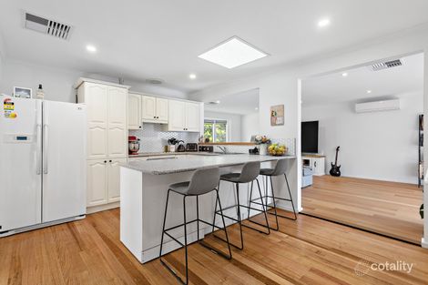Property photo of 5 David Drive Mooroolbark VIC 3138