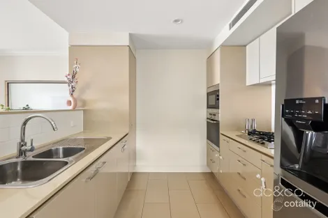Property photo of 53/1 Juniper Drive Breakfast Point NSW 2137