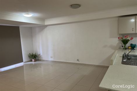 Property photo of 22/41 Woodhouse Drive Ambarvale NSW 2560