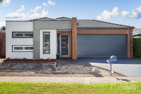 Property photo of 22 Lomandra Street Point Cook VIC 3030