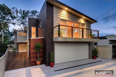 Property photo of 20 Eleventh Avenue St Lucia QLD 4067