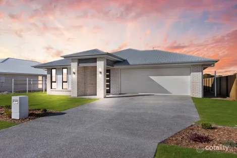 47 North Lakes Cct, Burrum Heads, QLD 4659