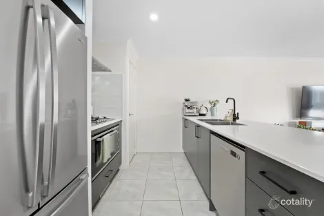 Property photo of 32 Wellspring Road Baldivis WA 6171