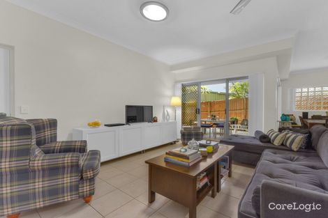 Property photo of 2/23 Thomas Street Clayfield QLD 4011