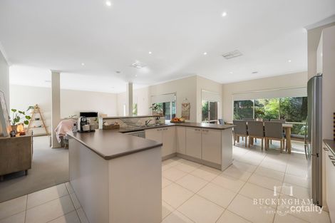 Property photo of 10 Shorthorn Crescent Doreen VIC 3754