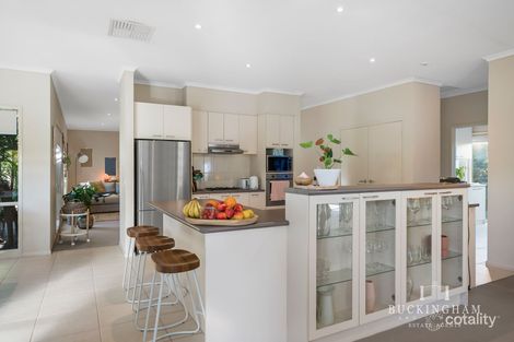 Property photo of 10 Shorthorn Crescent Doreen VIC 3754