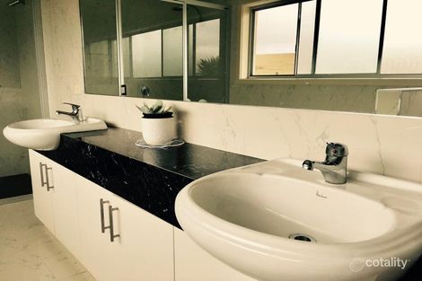 Property photo of 34 Tambo Boulevard Metung VIC 3904