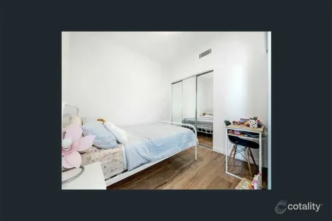 Property photo of 402/9-15 Markeri Street Mermaid Beach QLD 4218