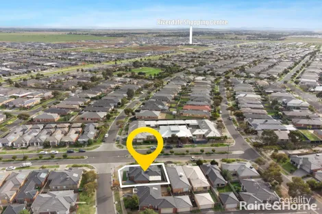 Property photo of 22 Tyler Crescent Tarneit VIC 3029