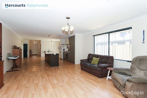 Property photo of 5 Gemina Avenue Wattle Grove WA 6107