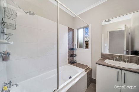 Property photo of 43 Timberlea Drive East Bentley Park QLD 4869