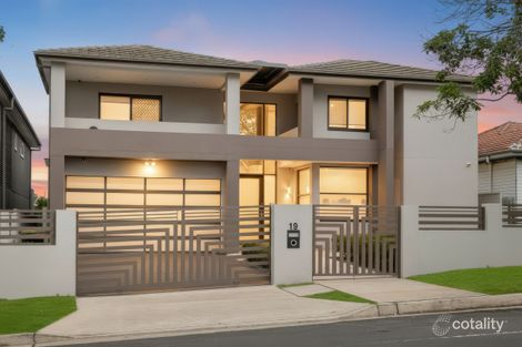 19 Rawson Rd, Greenacre, NSW 2190