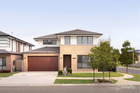 24 CREST RD, GLEDSWOOD HILLS, NSW 2557