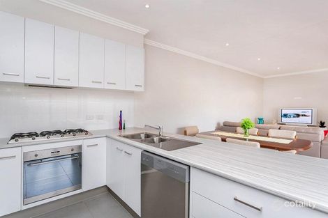 2a Marlee Ct, West Lakes, SA 5021