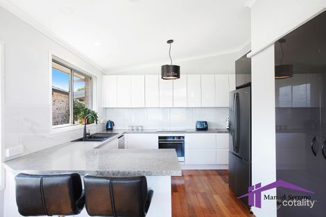 Property photo of 9 Hogan Avenue Mount Warrigal NSW 2528