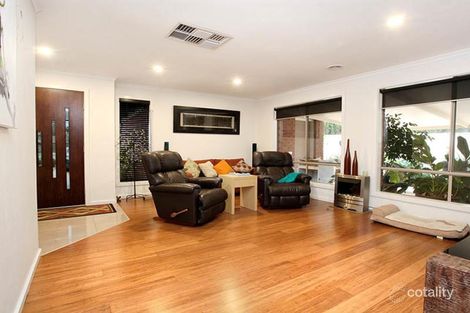 Property photo of 8 Lomond Court Werribee VIC 3030