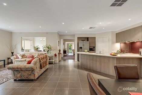 Property photo of 121 Marianne Way Mount Waverley VIC 3149