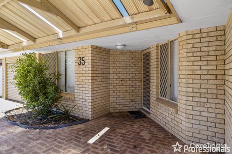 Property photo of 35 Cuthbertson Drive Cooloongup WA 6168