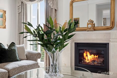 Property photo of 12 Pembroke Road Balwyn VIC 3103
