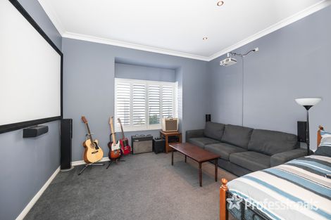 Property photo of 25 Lomas Circle Ellenbrook WA 6069