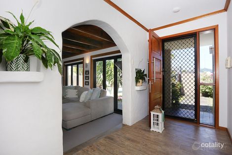 Property photo of 10 Barrine Crescent Coombabah QLD 4216