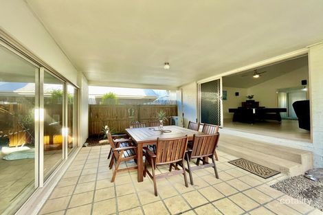Property photo of 22 Pinnock Crescent North Lakes QLD 4509