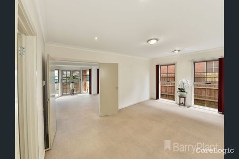 Property photo of 35 Kierens Way Chadstone VIC 3148