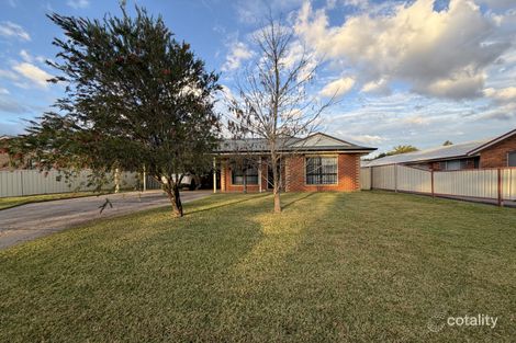 10 Wattle St, Aberdeen, NSW 2336
