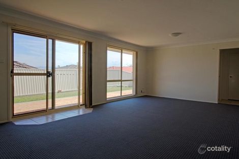 10 Ashbury Ave, Horsley, NSW 2530