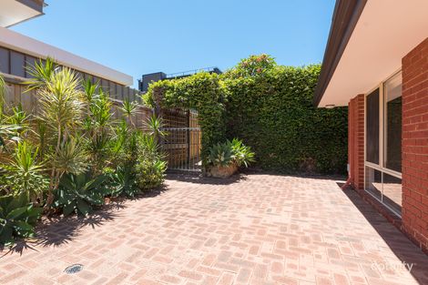 15b Chamberlain St, Cottesloe, WA 6011