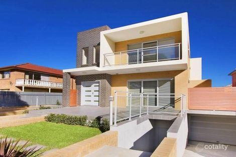 38 Fourth Ave, Campsie, NSW 2194