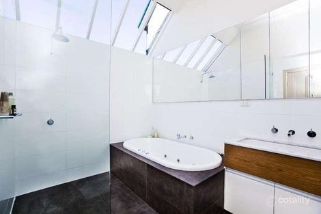 Property photo of 21 Cunningham Street Northcote VIC 3070