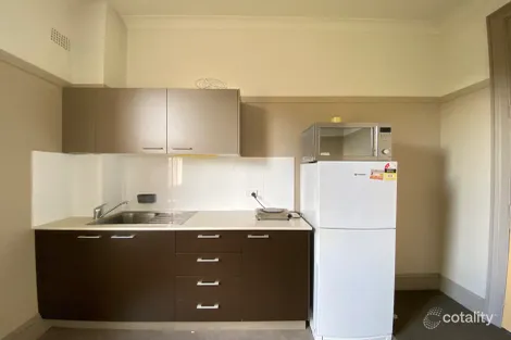 Property photo of 28 Ross Street Forest Lodge NSW 2037