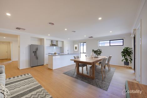 Property photo of 19 Alcantara Boulevard Wallan VIC 3756