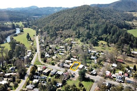 9 Perkins St, Jamieson, VIC 3723