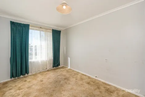 Property photo of 68 Drabsch Street Loxton SA 5333