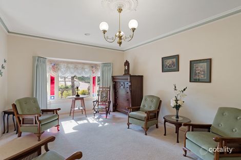 Property photo of 15 Derby Grove Flora Hill VIC 3550
