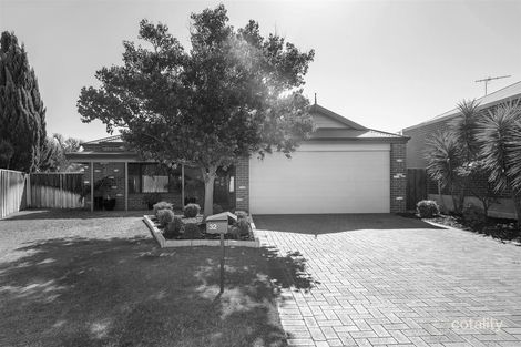 Property photo of 32 Marsdenia Road Halls Head WA 6210