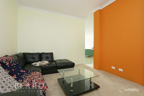Property photo of 104 Lambeth Circle Wellard WA 6170