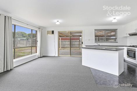 Property photo of 9 Nivek Court St Albans Park VIC 3219
