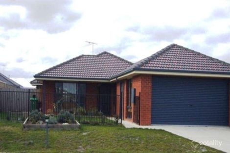 39 Clifford Dr, Pakenham, VIC 3810