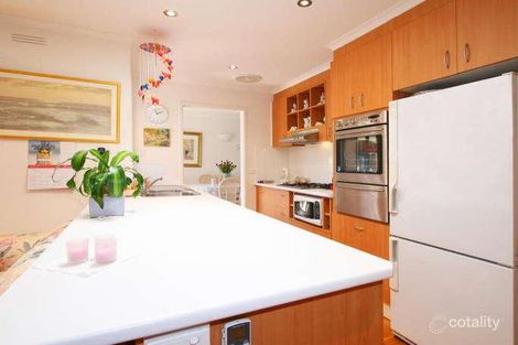 Property photo of 9 Twofold Close Dingley Village VIC 3172
