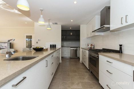 Property photo of 7 Alabaster Terrace Hillarys WA 6025