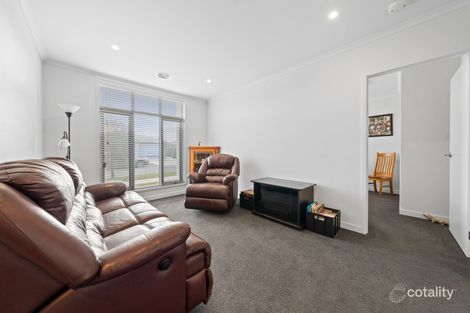 9 Brownfield Dr, Lucas, VIC 3350