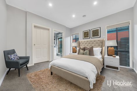 Property photo of 8 Oakford Rise Hampton Park VIC 3976