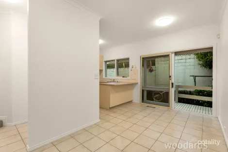 Property photo of 2/75 Manningham Road Bulleen VIC 3105