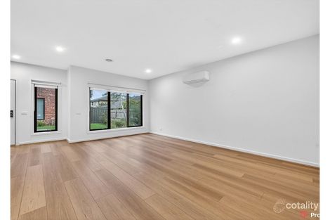Property photo of 6 Greenwell Close Hampton Park VIC 3976